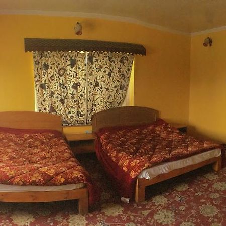 Hotel Royal Residency Srīnagar Exterior foto